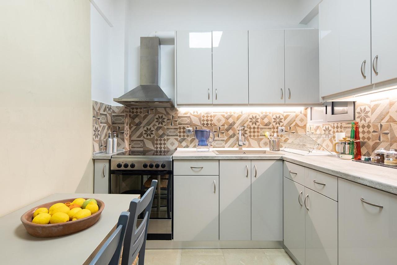 Olympic Mets Apartment Атина Екстериор снимка